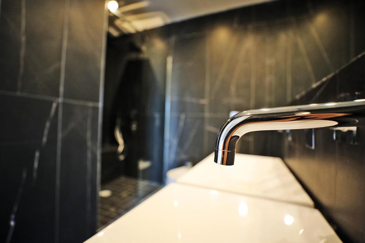 President Plaza Vip Suite Spa By Babylon Stay Naples Exterior photo