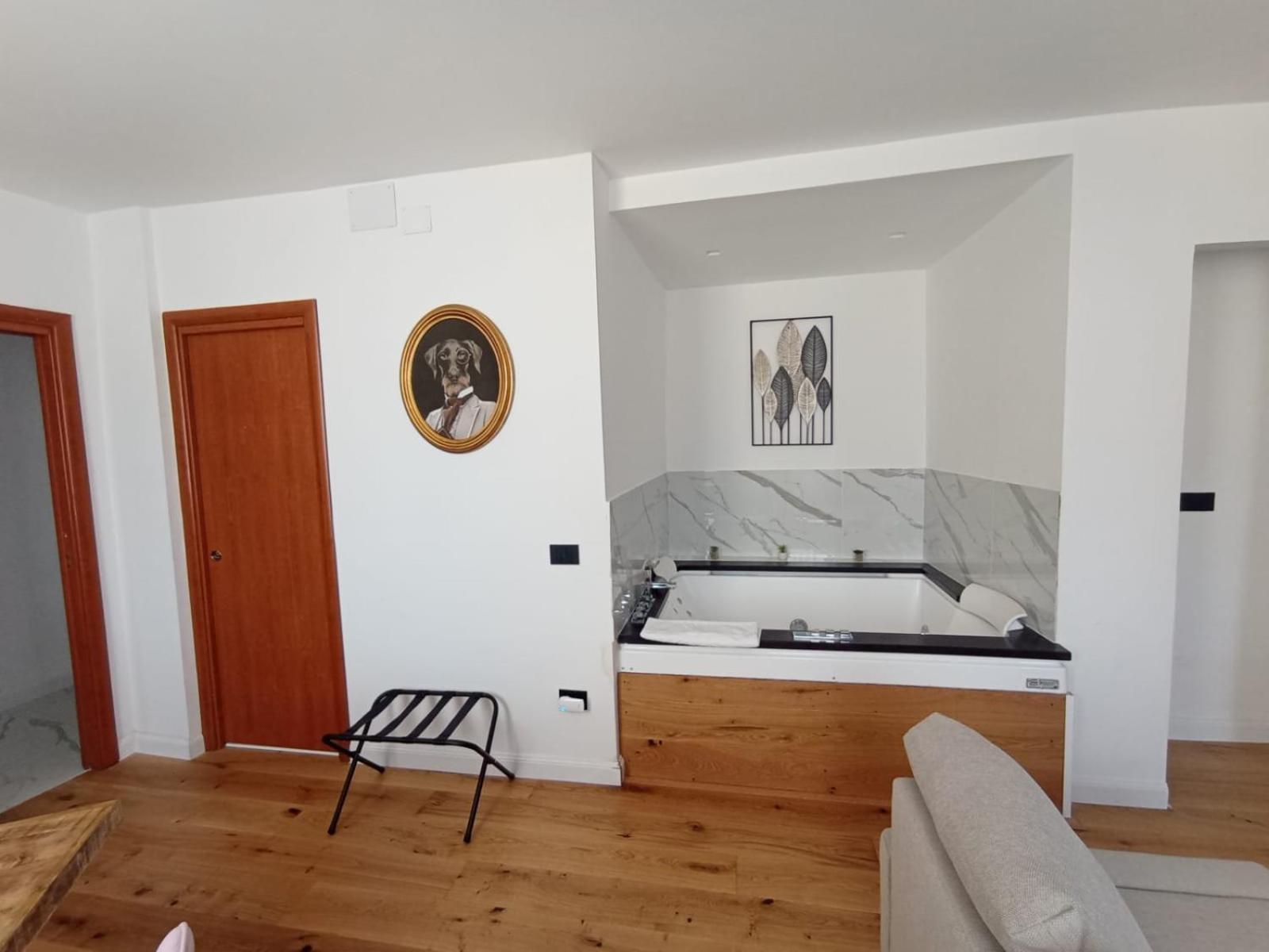 President Plaza Vip Suite Spa By Babylon Stay Naples Exterior photo
